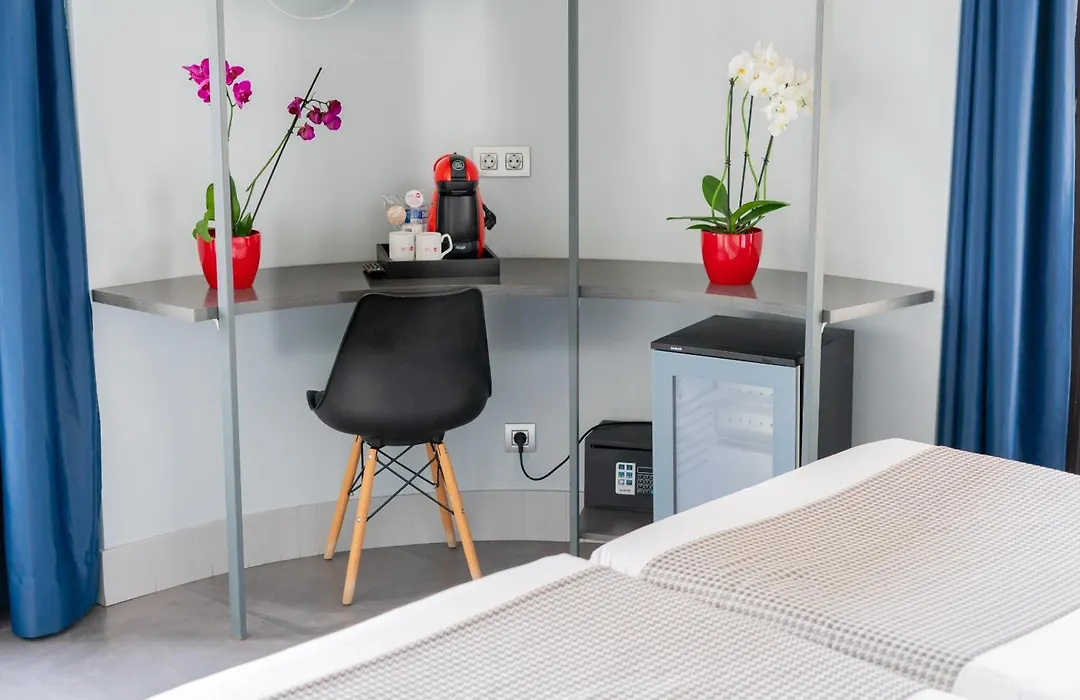 Hostal Carmen-Gran Via-1
